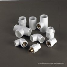 Conexiones roscadas de PVC-U para suministro de agua - Tubería plástica